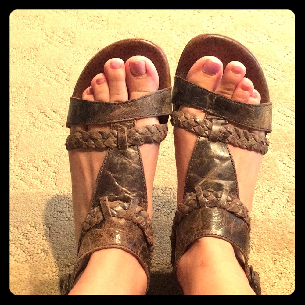 Buckle Roan brand vintage rustic looking sandals